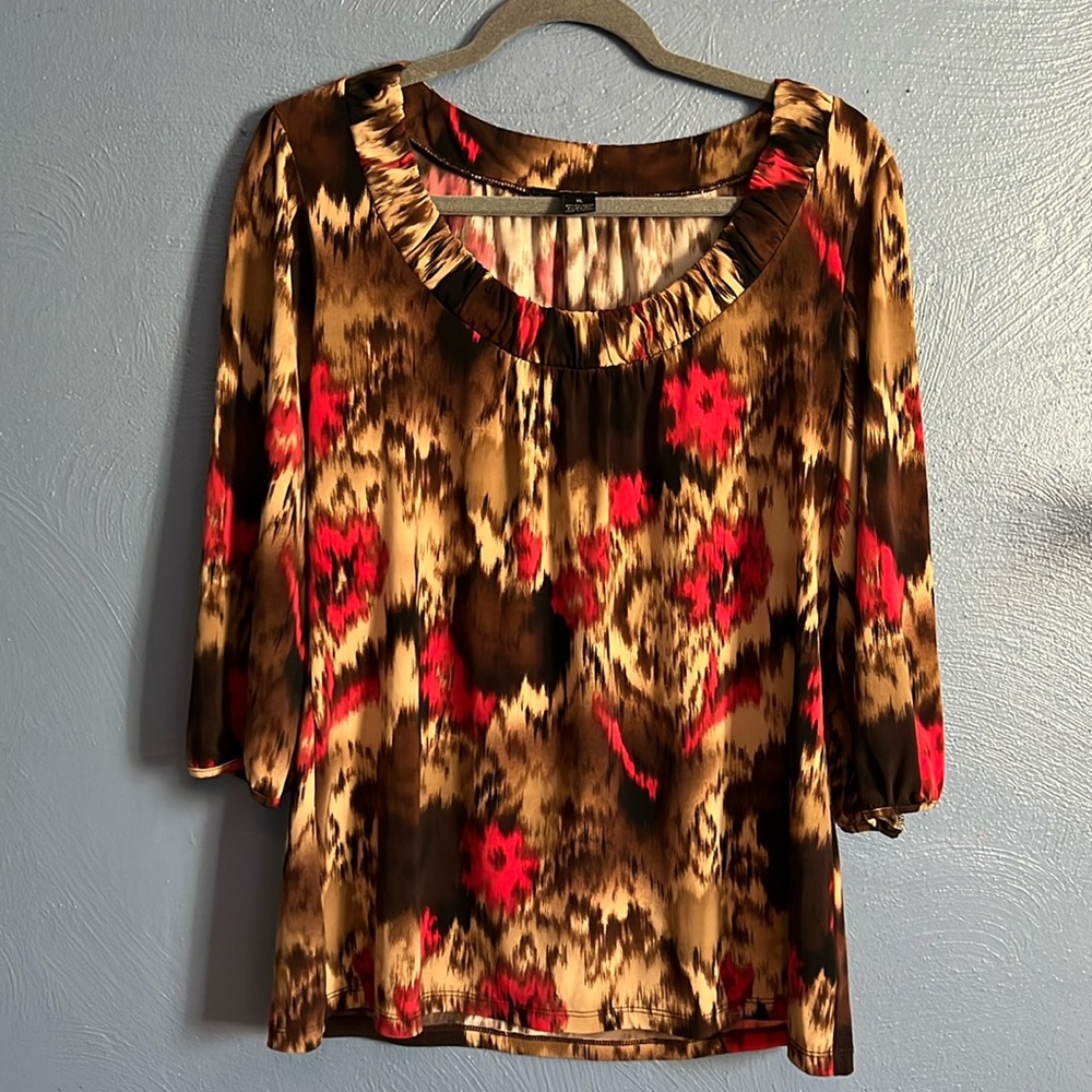 Style & Co flattering multi colored 3/4 sleeve blouse